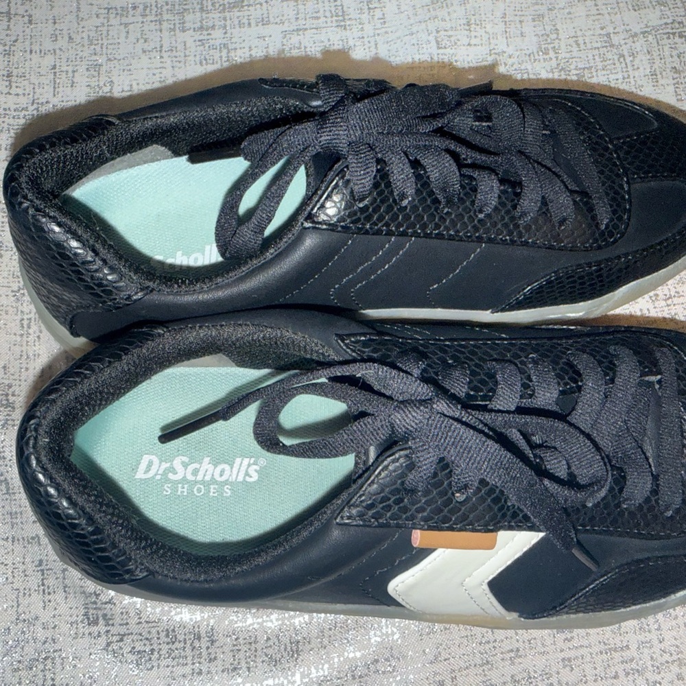 Dr. Scholl's Women's Time Off Win Platform Sneakers - Picture 6 of 16